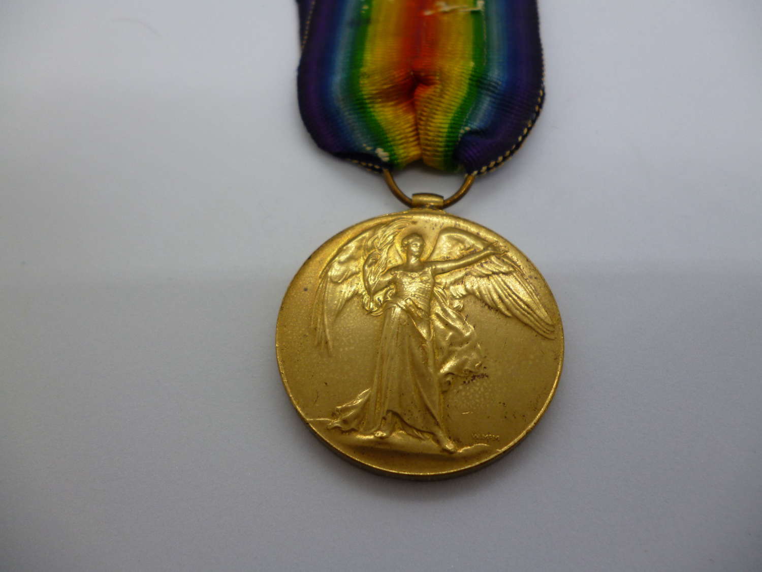 Victory Medal 1914-19)  The Queen’s Regiment
