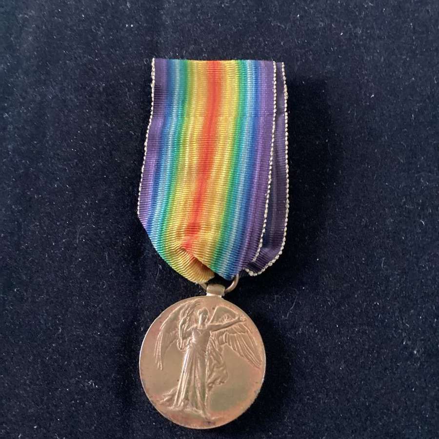 Victory Medal (6014 Pte J E Tillin Notts & Derby Regt)