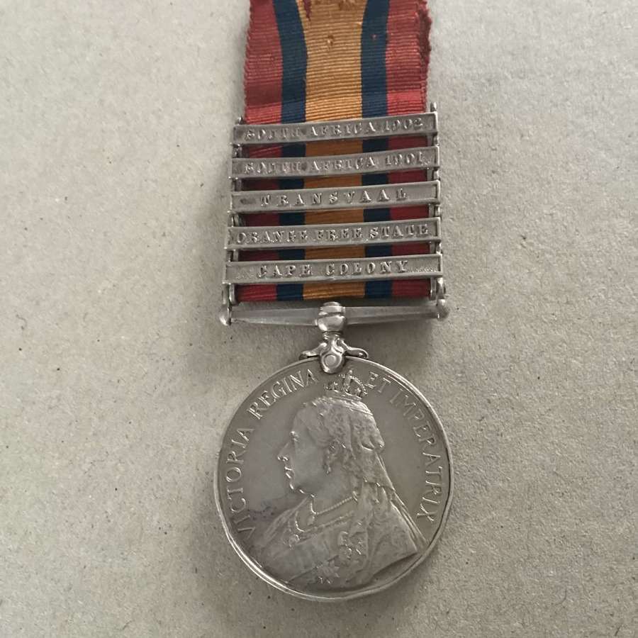 5 Bar Queens South Africa Medal 2104 Trooper A. Halsted S.A.C.
