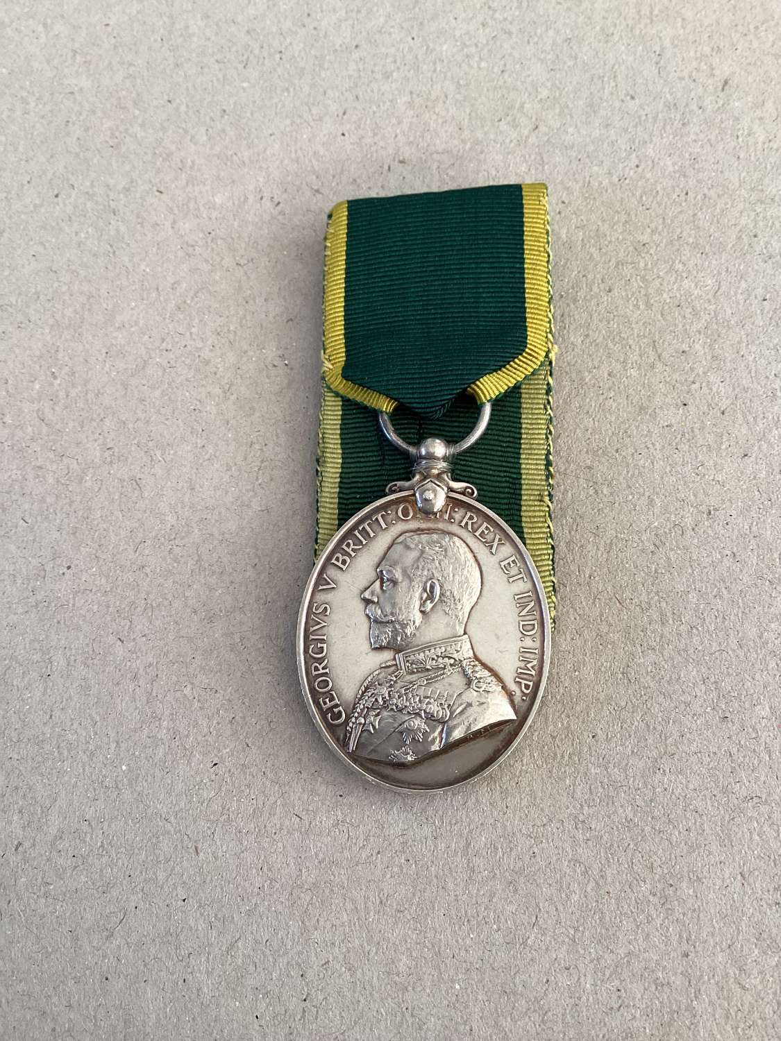 Territorial Efficiency Medal GV named (330020 Sjt C B C Hunter 9-HLI).