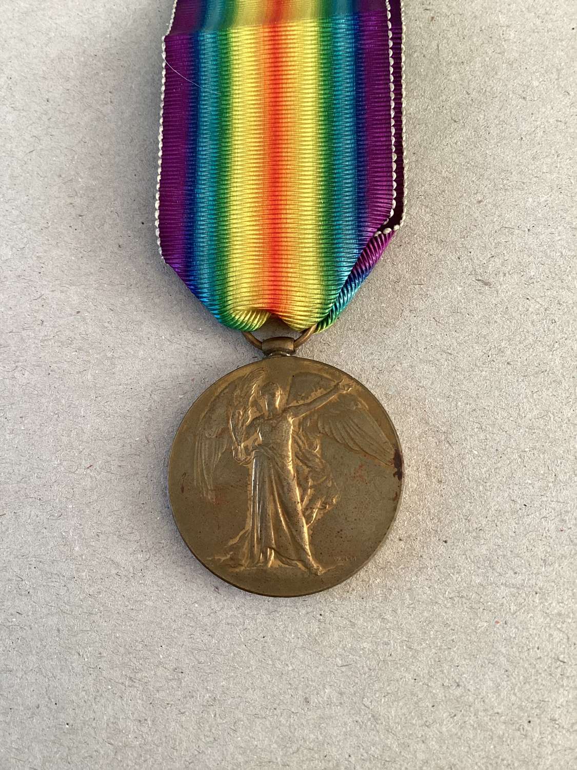 Victory Medal named 36863 Pte C F Shaw MGC, Died of Wounds