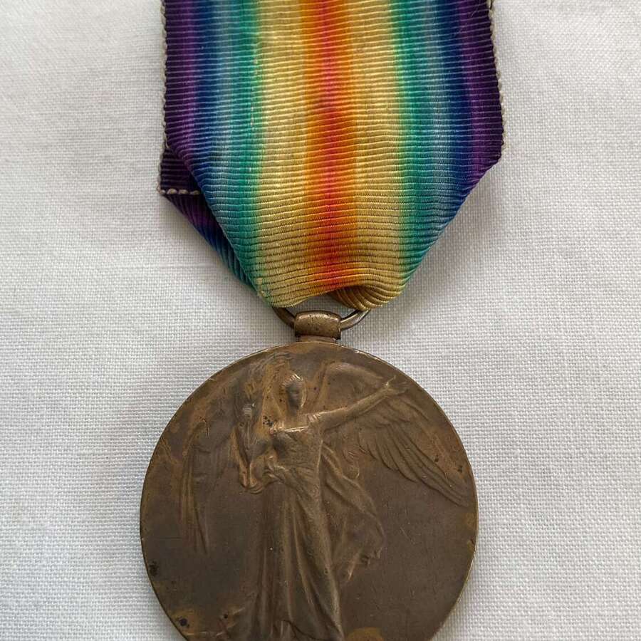 Victory Medal  148186 Gunner J. H. Dixon Royal Artillery