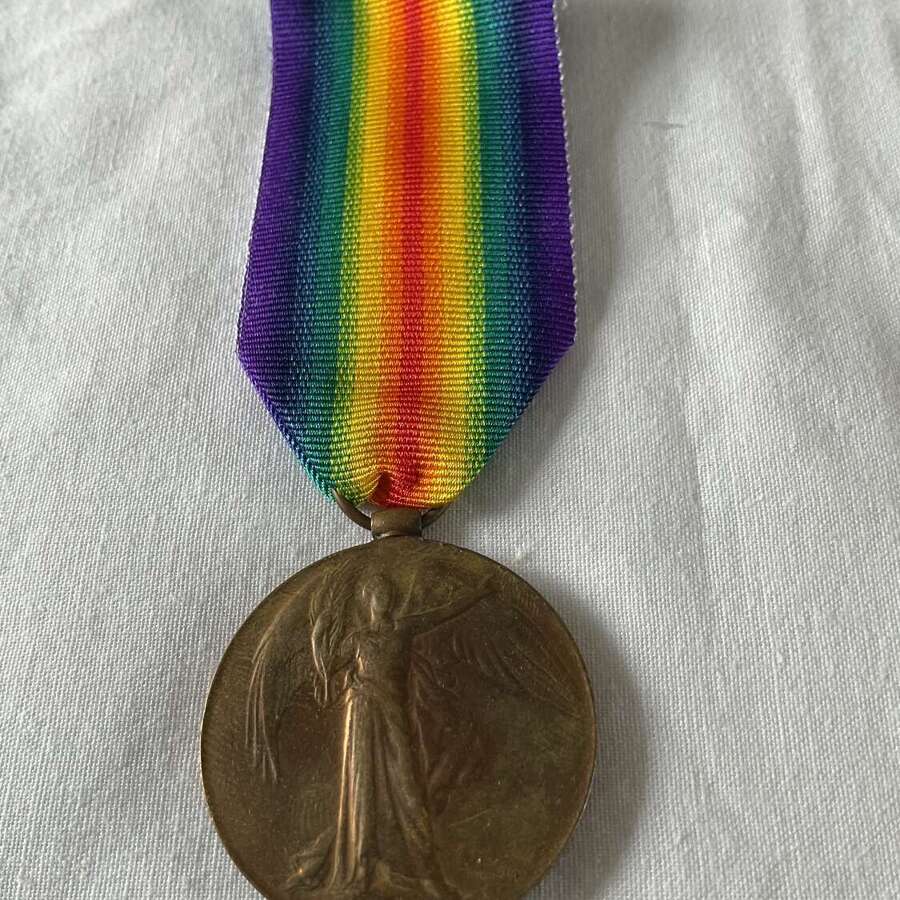 Victory Medal  22742 Private H. Carnell Worcestershire Regiment